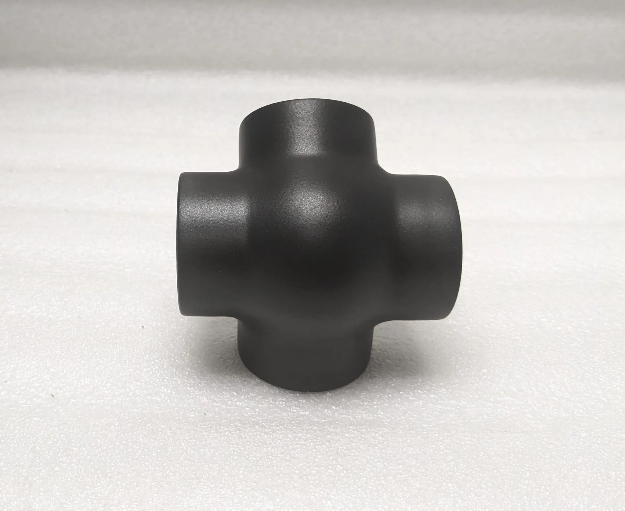 135° Ball Side Outlet Tee for 1-1/2" Tubing
