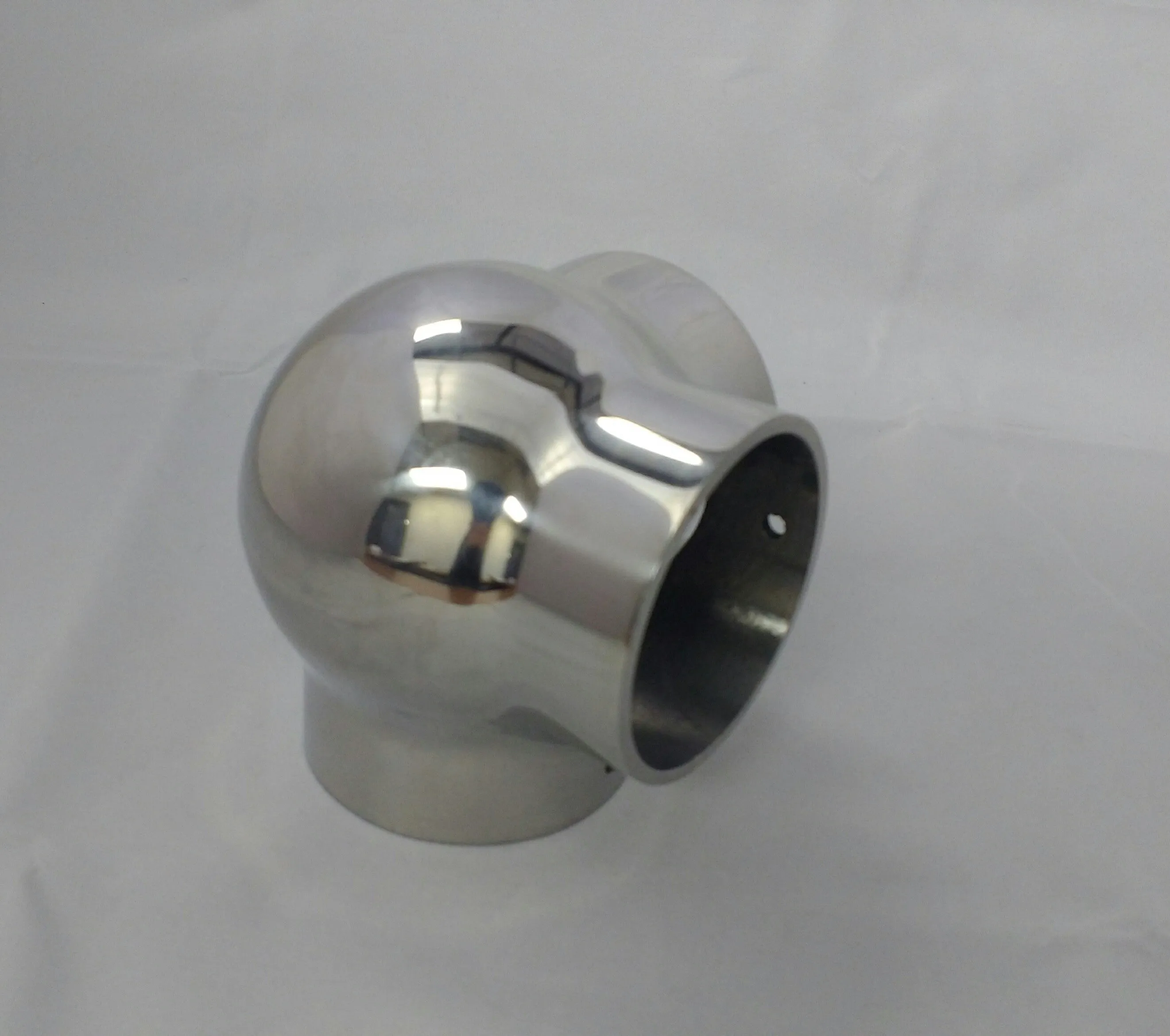 Ball Side Outlet Elbow for 2" Tubing
