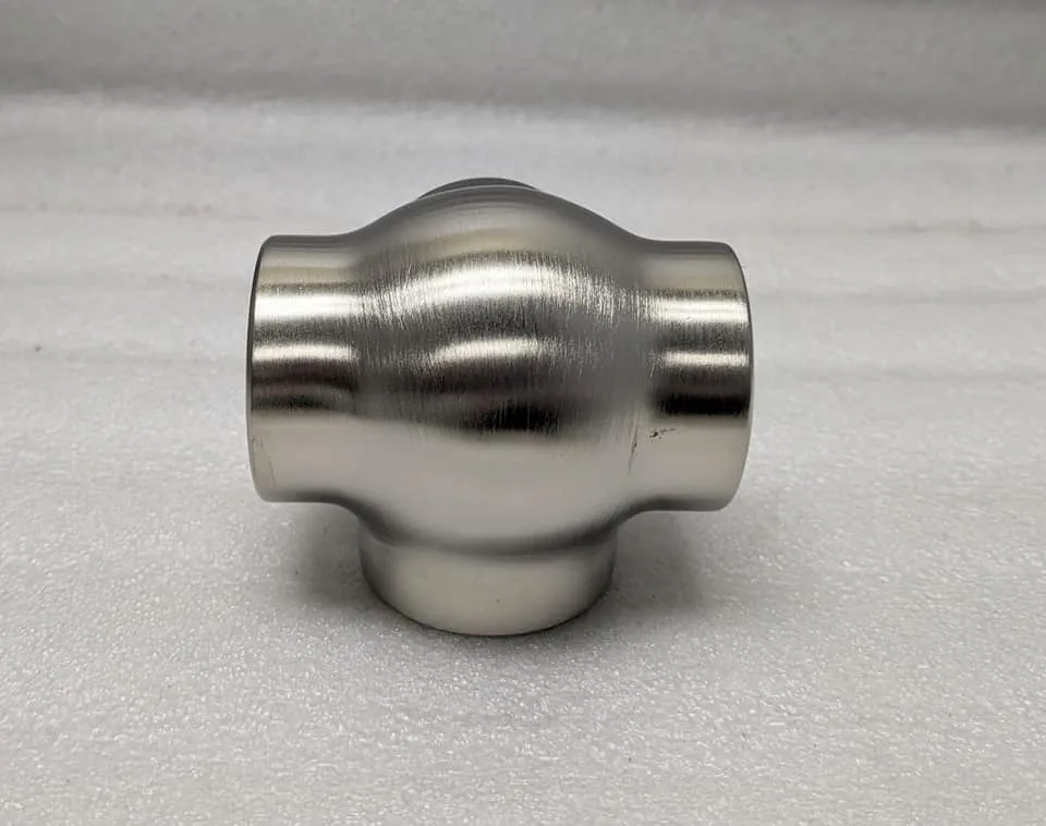 Ball Side Outlet Tee for 1-1/2" Tubing
