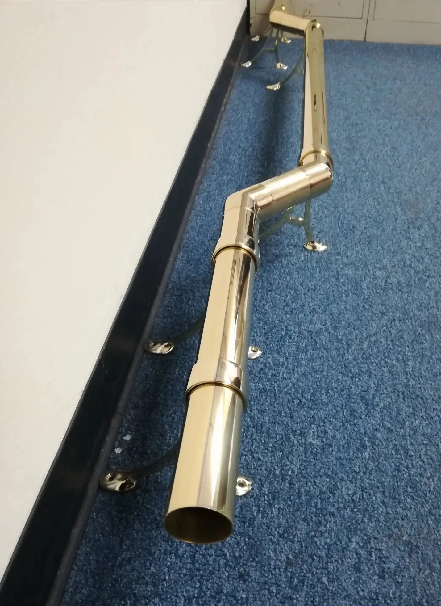 Floor-Mount Bracket for 2" Tubing