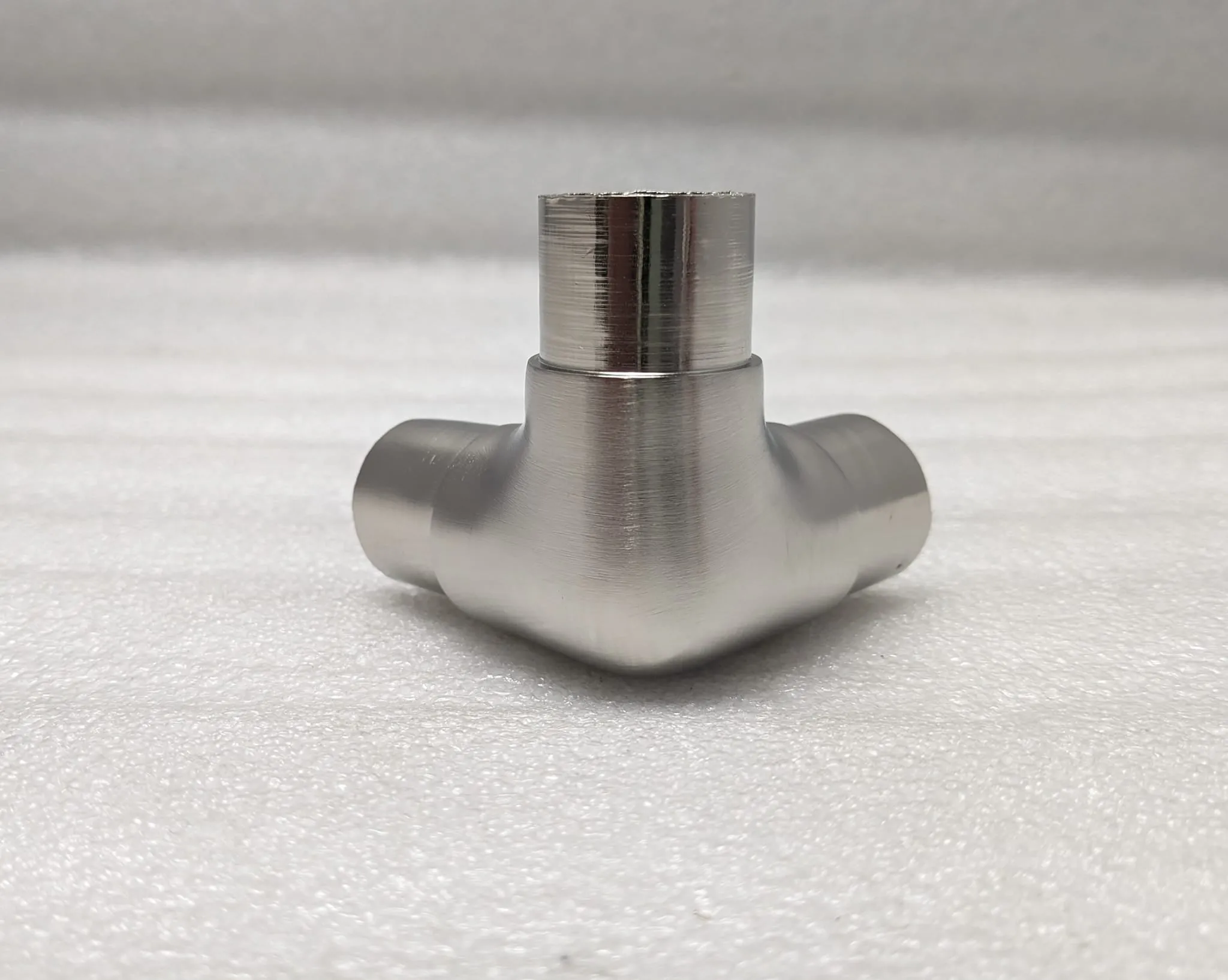 Flush Side Outlet Elbow for 1" Tubing