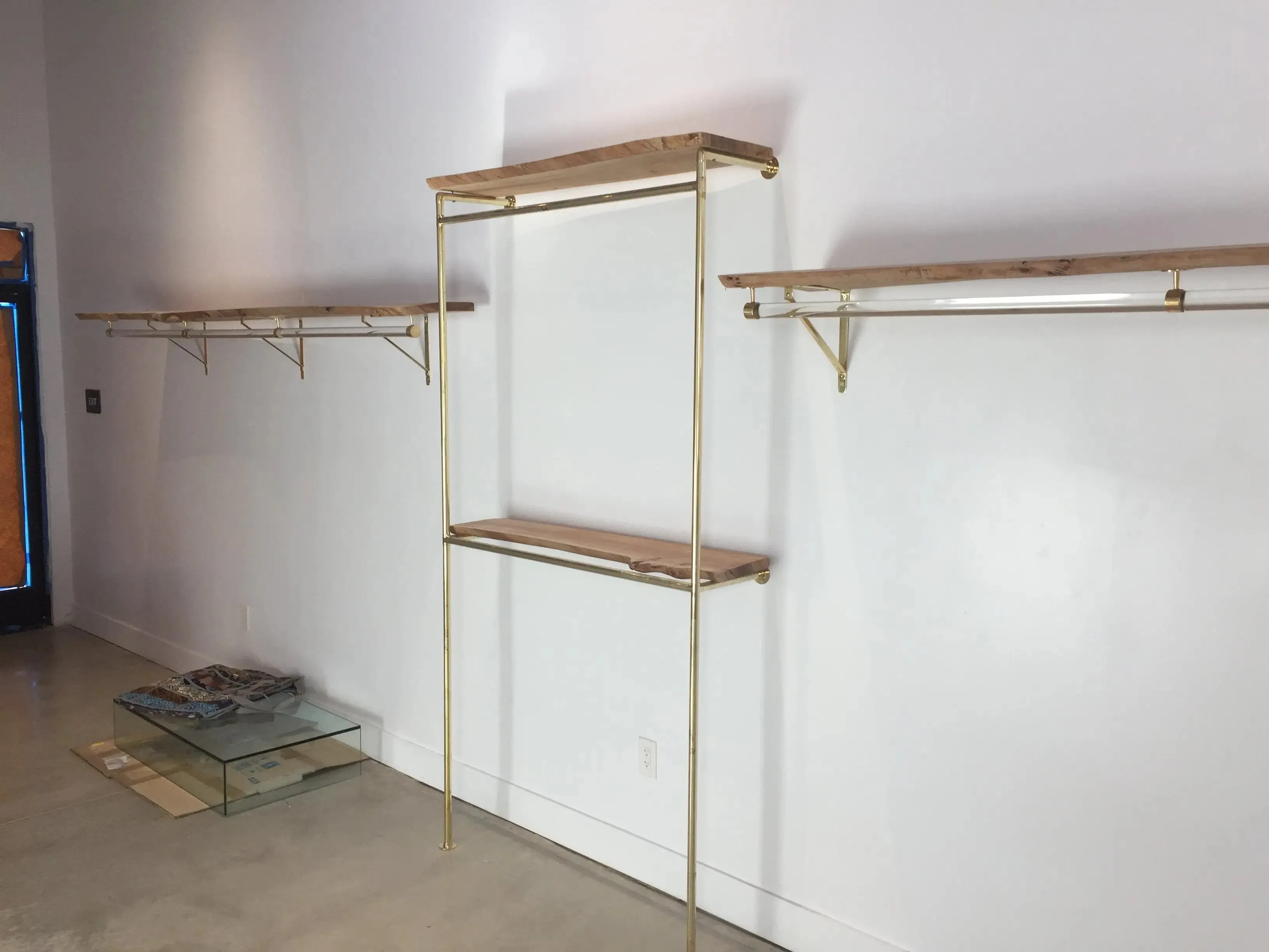 Flush Side Outlet Tee for 1" Tubing