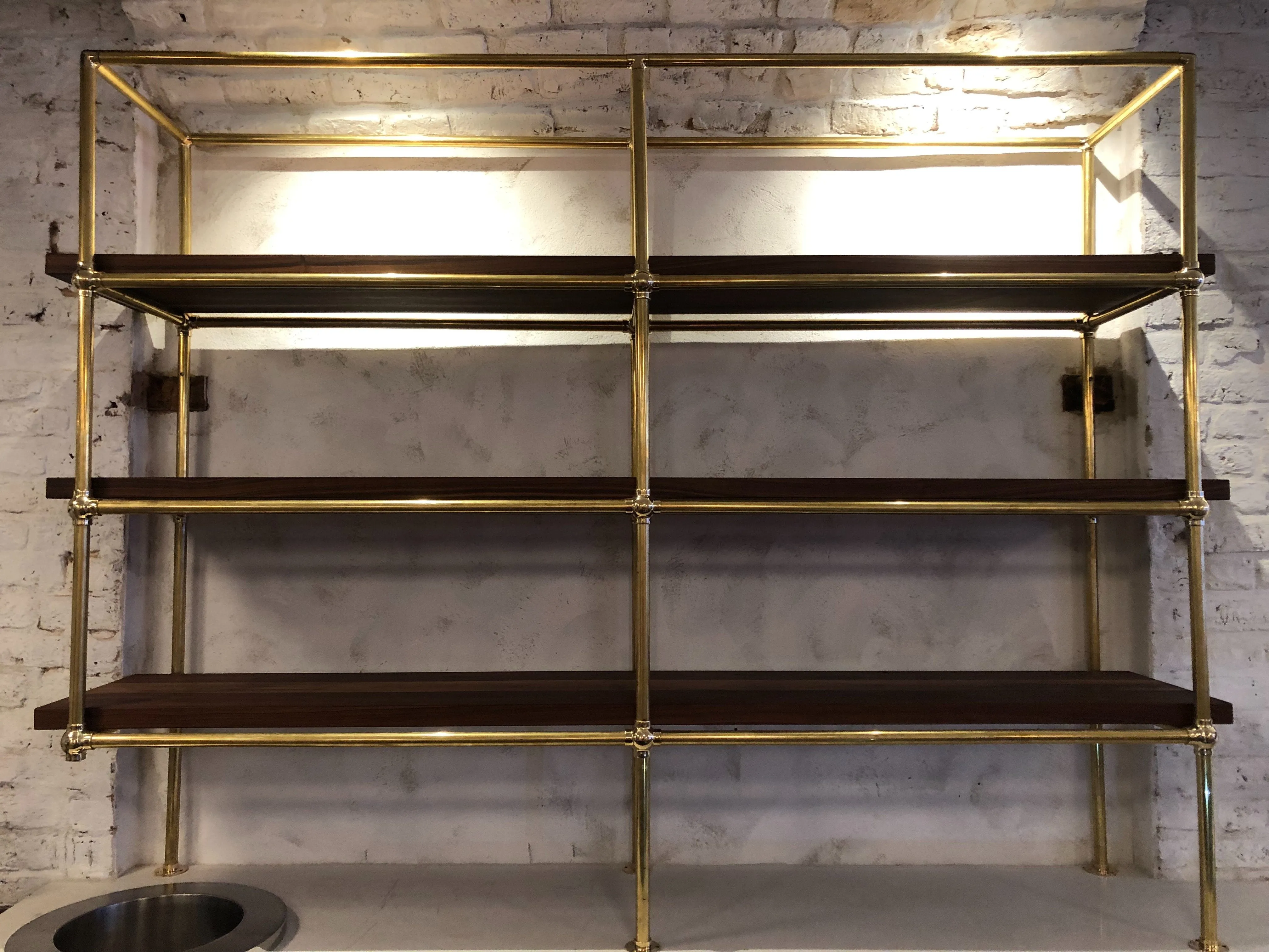 Flush Side Outlet Tee for 1" Tubing