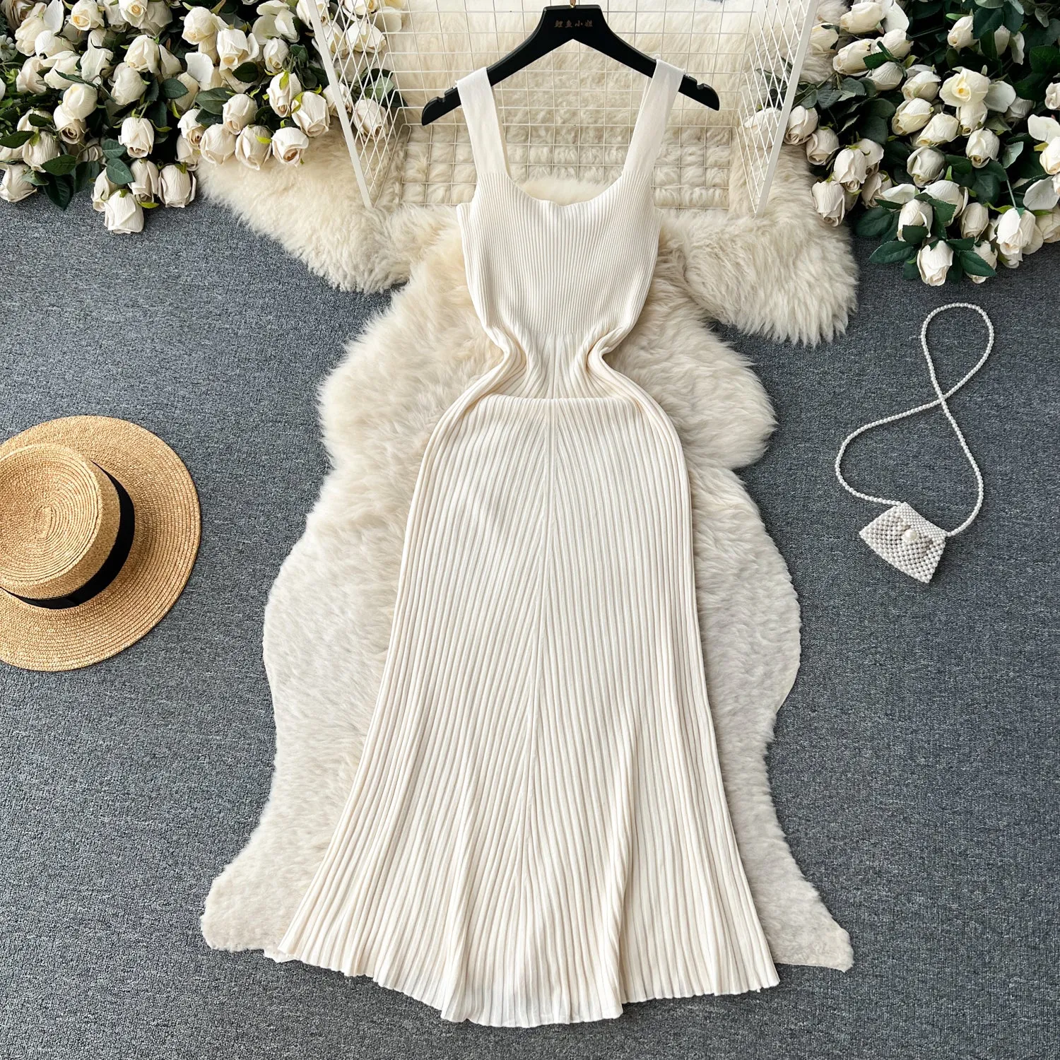 Solid Color Slim-fitting Knitted Dress